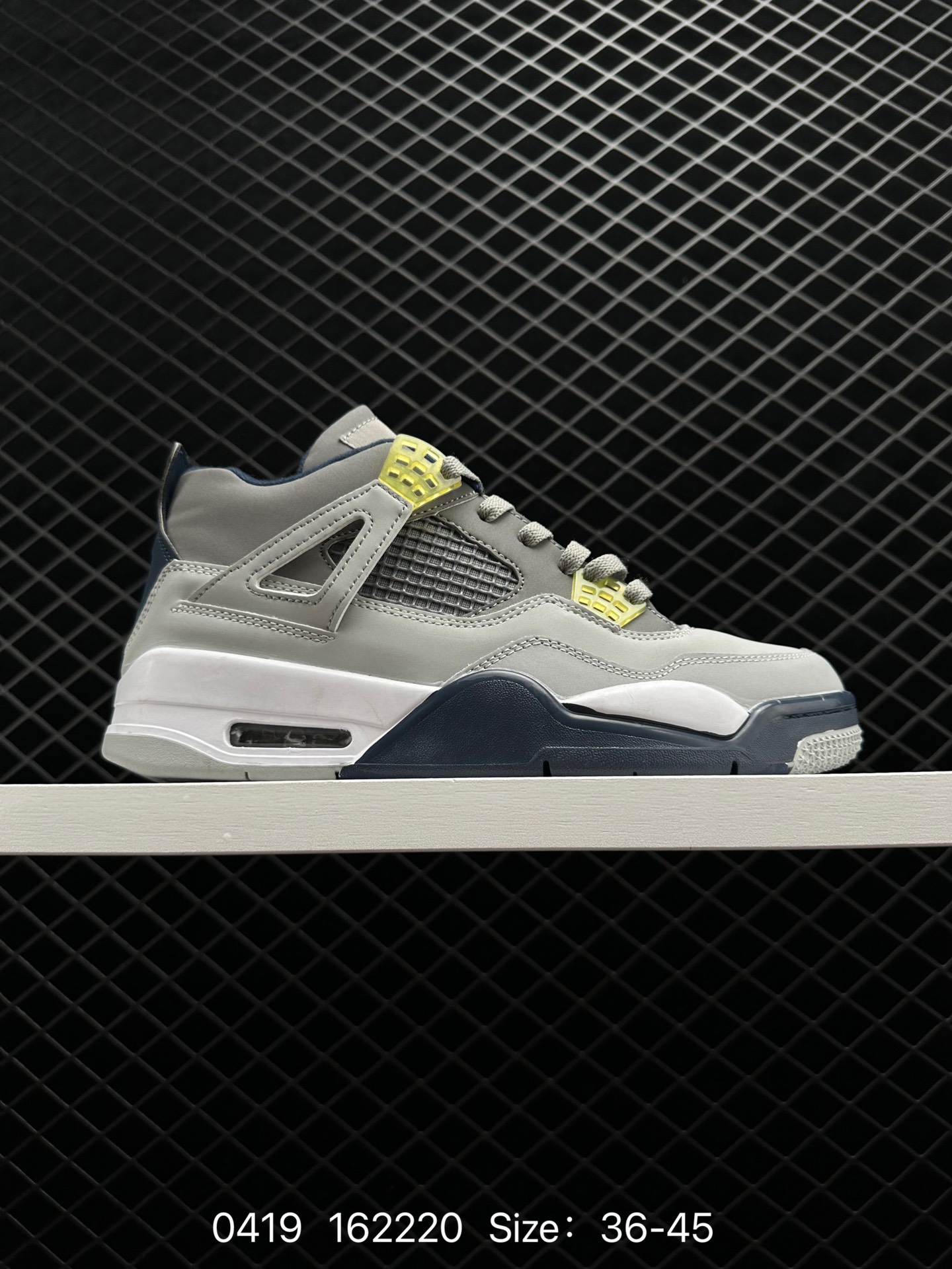 Air Jordan 4 Retro
